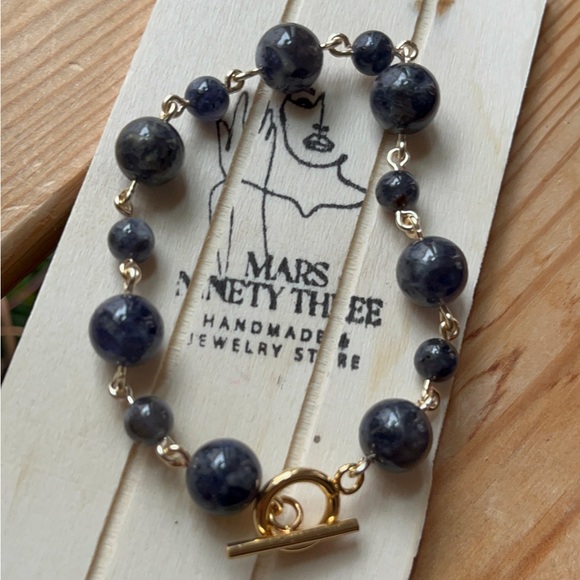 IOLITE(gold) - Picture 2 of 3